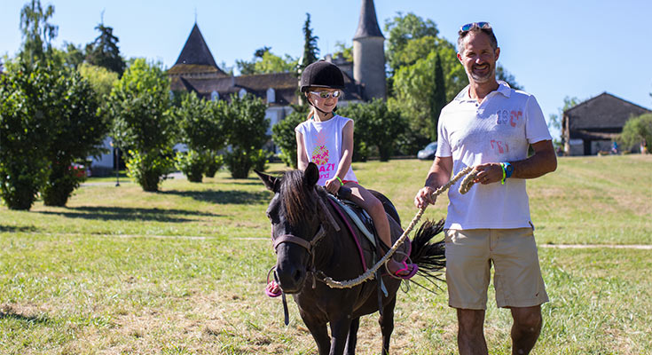 activité poney entre père et fille