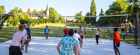 activité volley-ball au camping